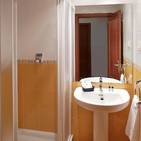 Urban Blue, Blue Daire