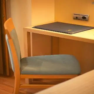 Urban Blue, Blue Daire *