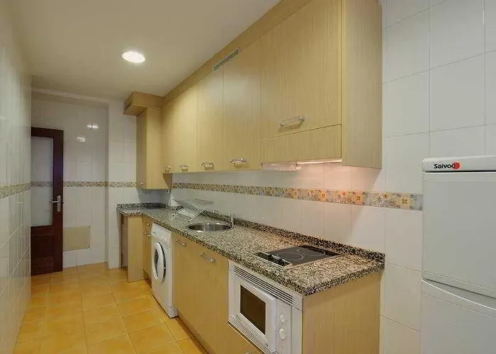 Urban Blue, Blue خيخون