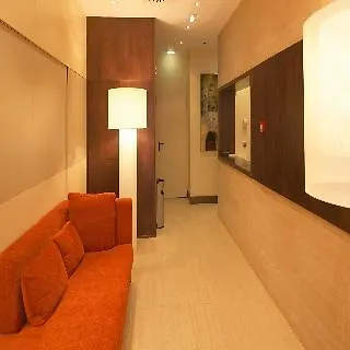 Urban Blue, Blue خيخون